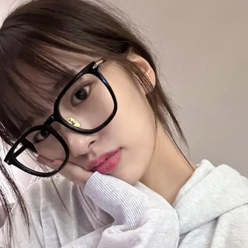 SnowyDuck5583의 Ive유진
