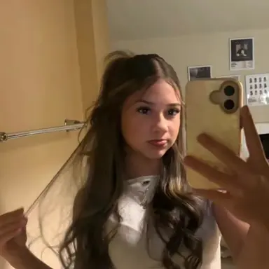 Profile image of Kirsten.