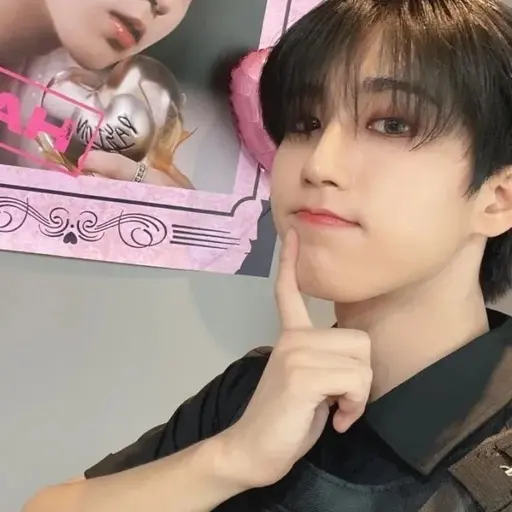PlumGold3759의 한지성