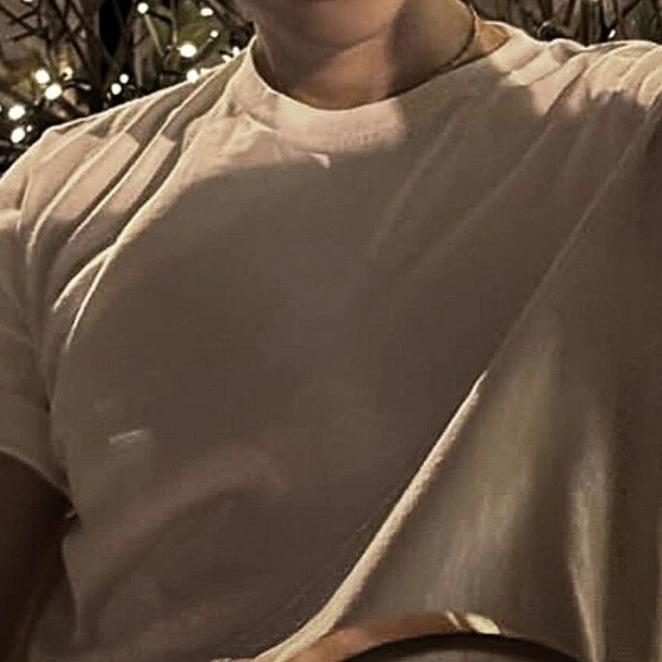 변백현