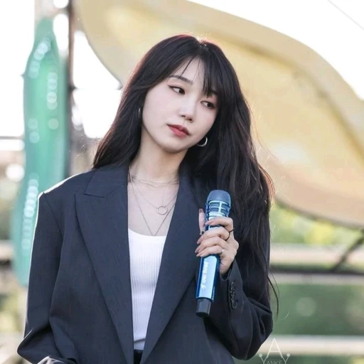 정은지