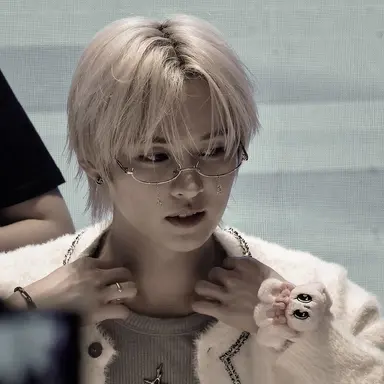 Profile image of Lee know