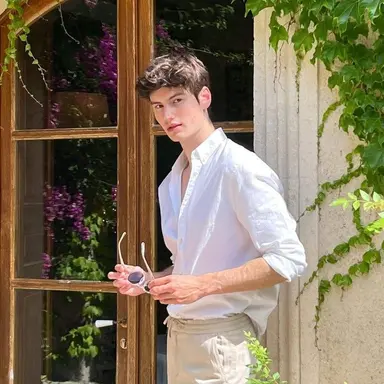 Profile image of LOUIS KAZAN_ROTH