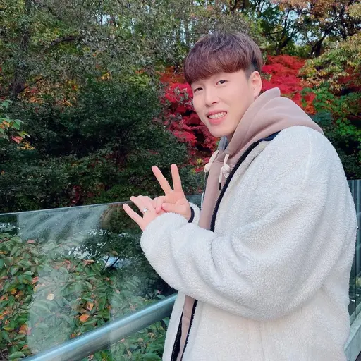 HELLOYOU512의 안시우
