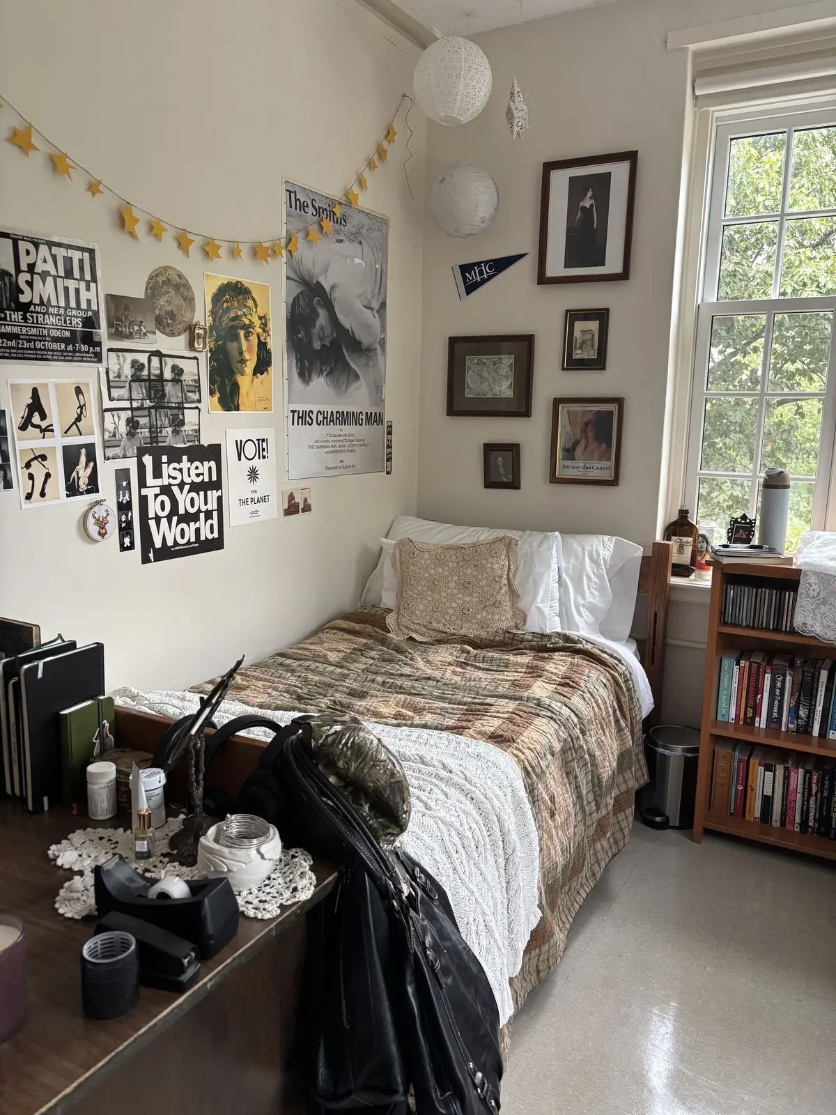 SmellyShack1435의 Prestigious Room Mates