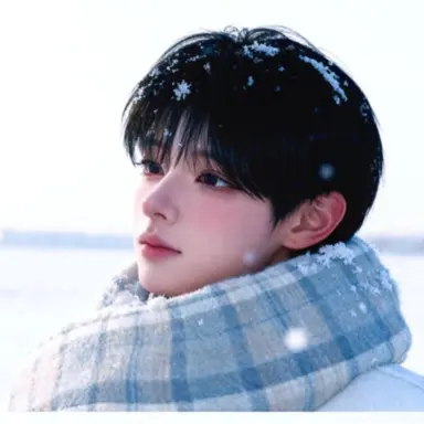 Profile image of 윤이서