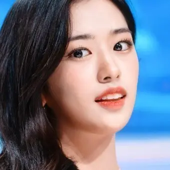 SavoryApple5524의 안유진