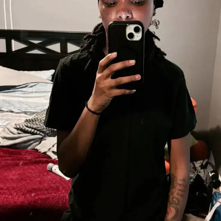 CrazyBass9281의 Zola - wlw stud