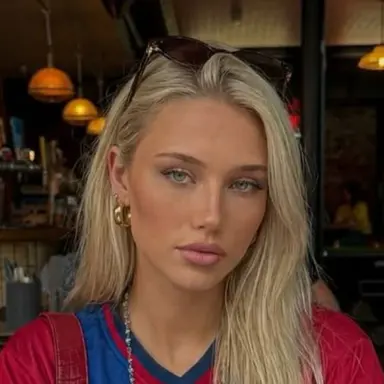 Profile image of Amelia - has crush on max