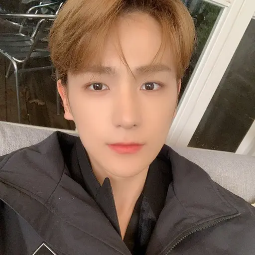 luvxmyhj913의 민지