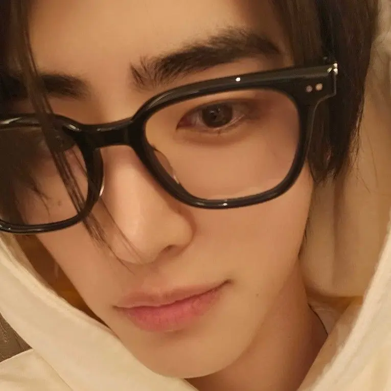 __vitalixy_sim의 Shy boy! . • 🙈