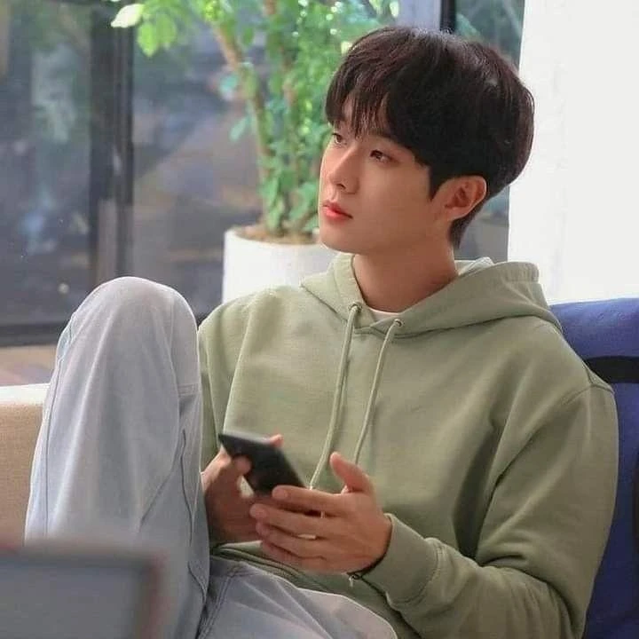 최우식