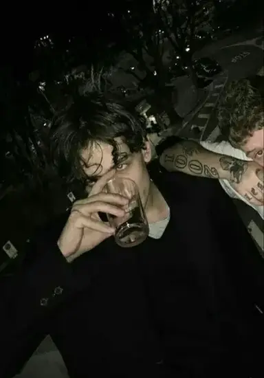 Profile image of Julian Vance