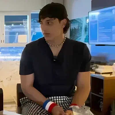 EvilStage8575의 hamzah