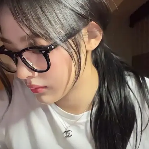 SheerSpool7080의 김민지