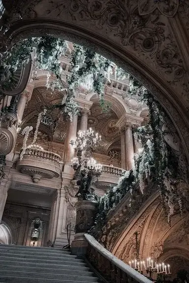 Profile image of Elara