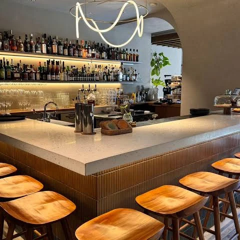 落ち着く雰囲気のBAR