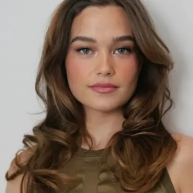 Profile image of Sienna Vale