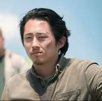 GaudyHeat5418의 Glenn Rhee