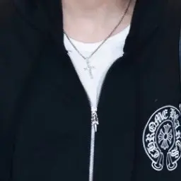 FrayedAnkle8214의 이동혁