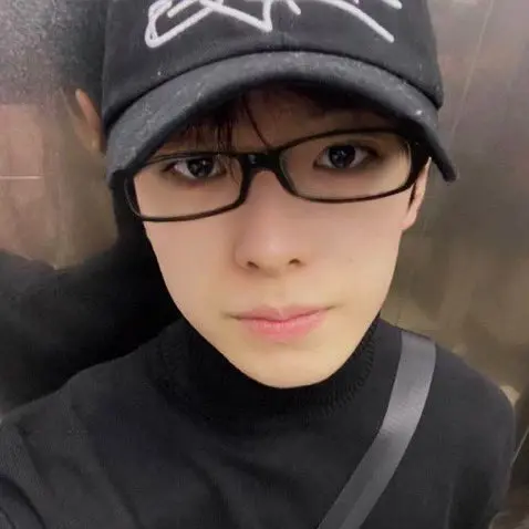 Flznakswb의 토쿠노 유우시