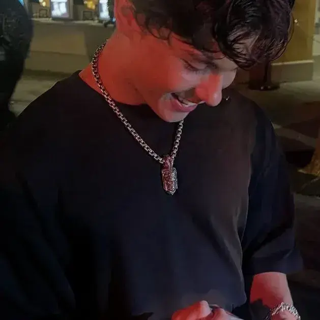 SurePunch8724의 Mateo Vargas