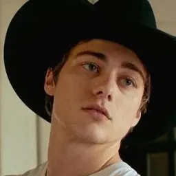 Profile image of Miles Thorne