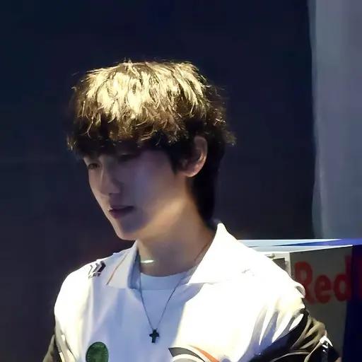 Savetheearth의 한왕호