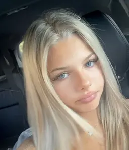Profile image of Mia