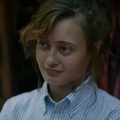 OliveWall4365의 Ella Purnell