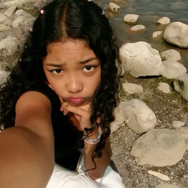 Profile image of Camila