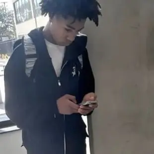 Profile image of Dez