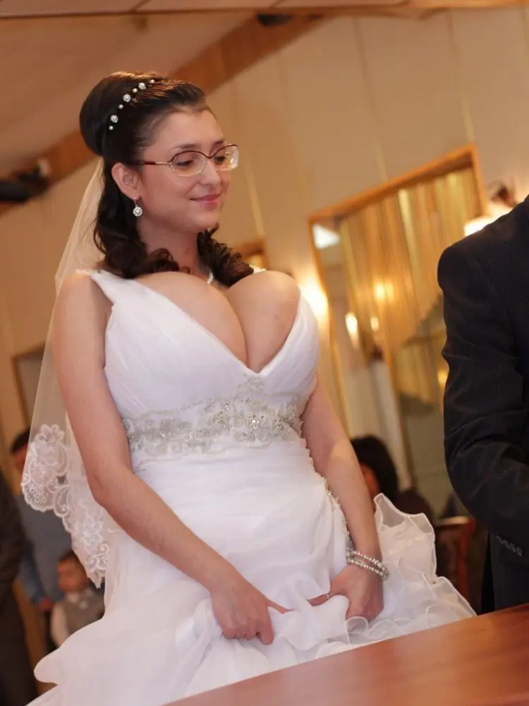AtomicMayo의 Mom’s wedding