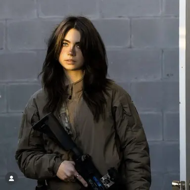 Profile image of Elena Voss