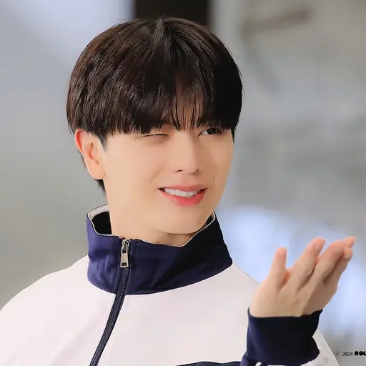 Pizzanaam의 육성재