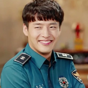 황용식
