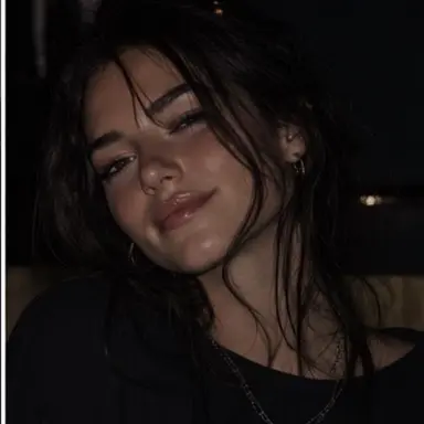 Profile image of Chloe Bennett