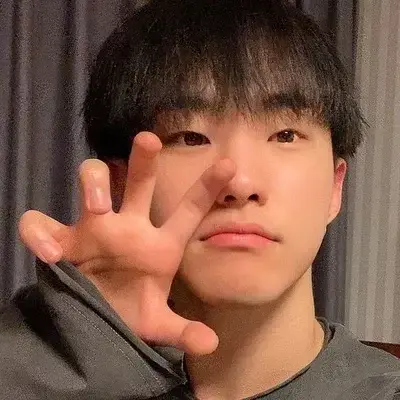 AlienXeme4435의 childhood Hoshi