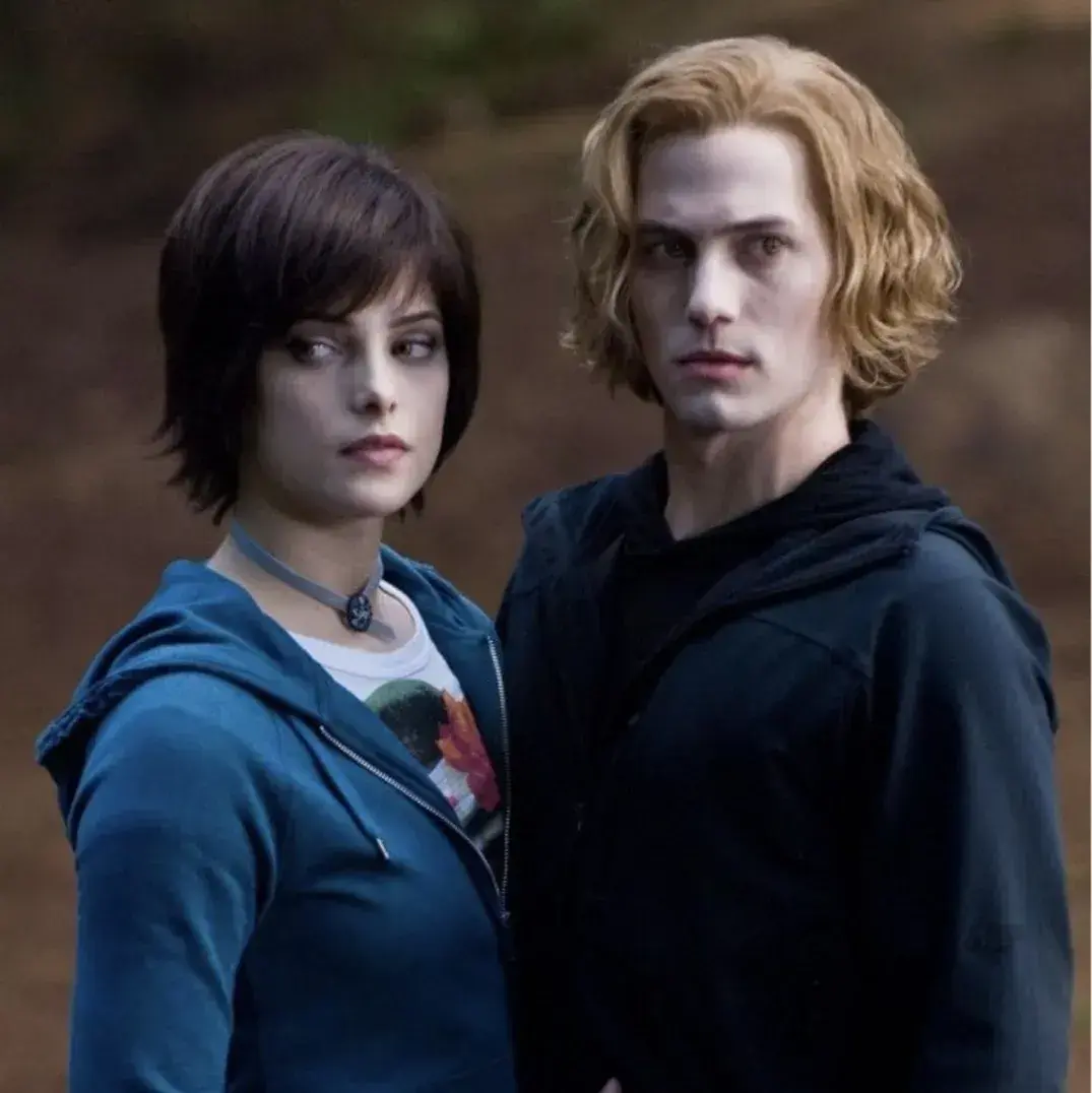 IllFrost8685의 Julian y Elara