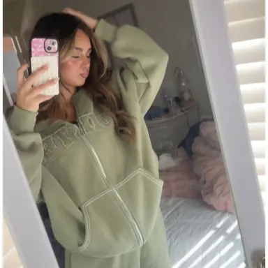 Profile image of Gia