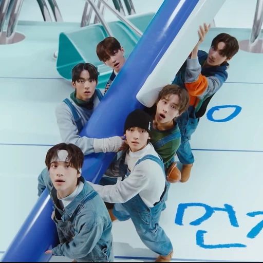투어스💙