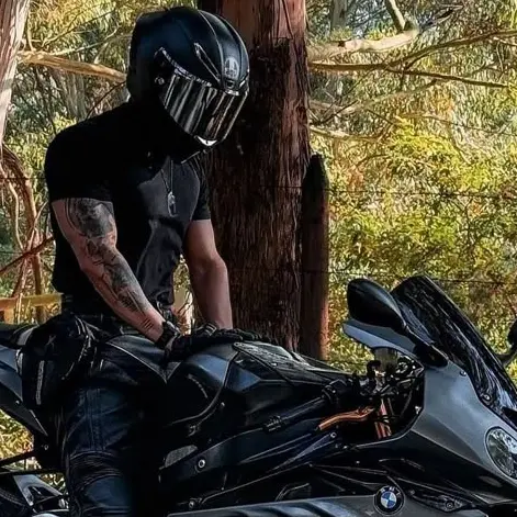 StrictApple6483의 バイク好きな彼と貴方。
