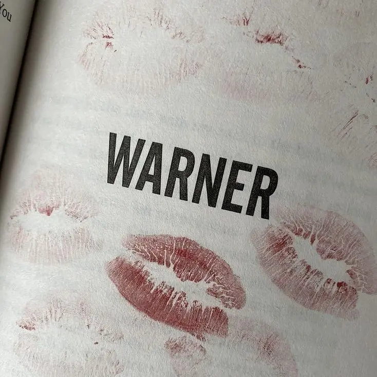 WarmRest5255의 Aaron Warner