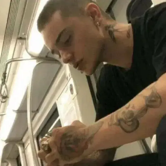 LilacTick3306의 Dimitri Volkov