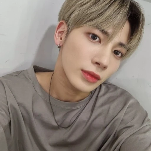 강태현