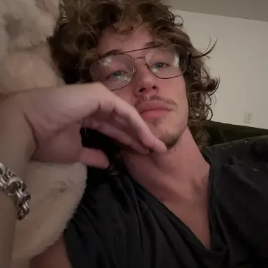 Profile image of Jordan Huxhold.