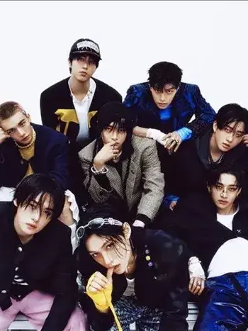 xcassiebearx의 Stray Kids- The Getaway House