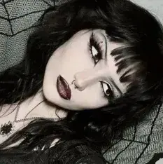 SnazzyDial2952의 Celeste - Goth Girlfriend