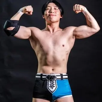 CostlyFob9051의 나한테만 친절한 김정욱