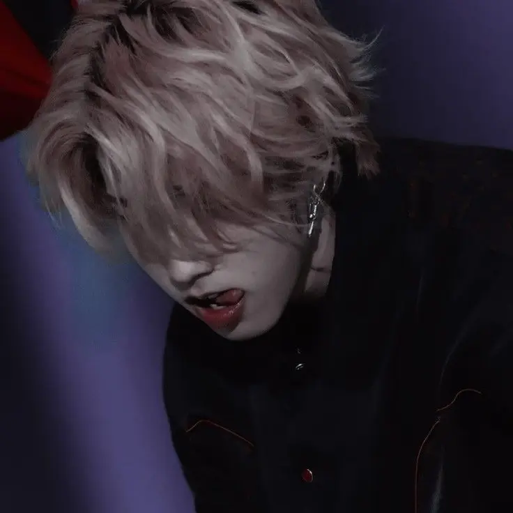 Ehd.poo.p의 한지성